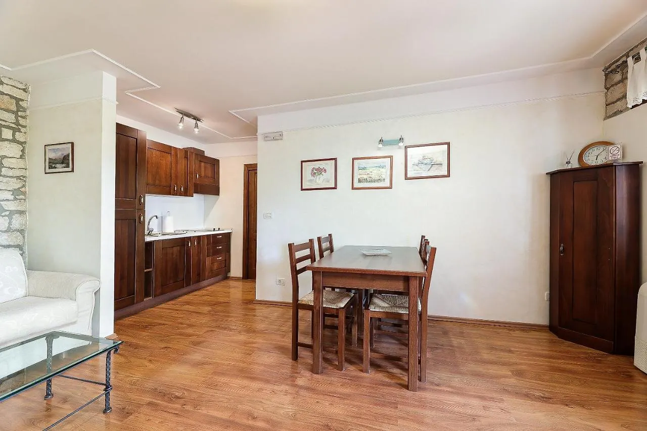 Casa Rustica Dva Baladura Apartments Kanfanar