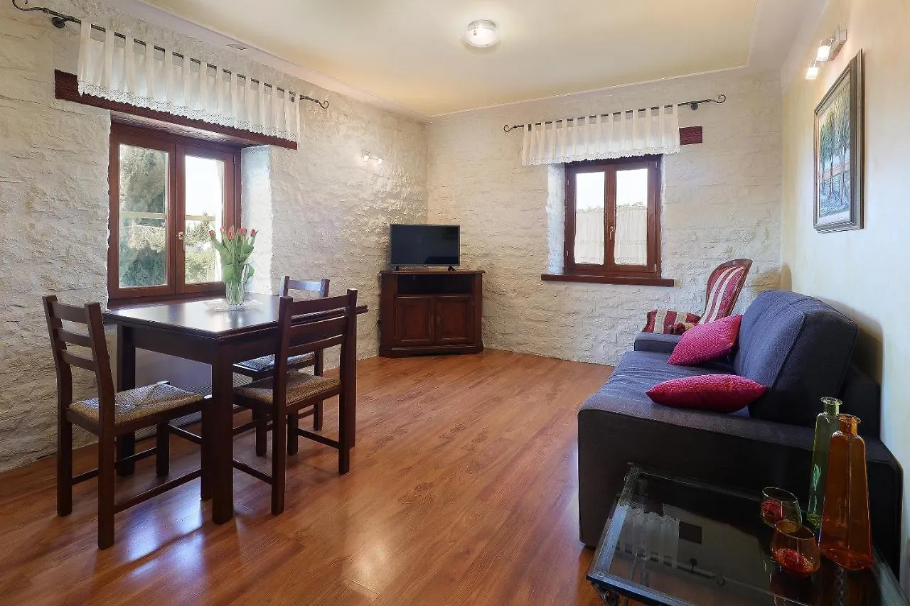 Casa Rustica Dva Baladura Apartments Kanfanar