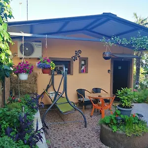 little-garden-house.primorje-gorskikotar.com/