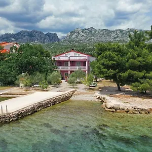 Rajna Appartamento Starigrad Paklenica